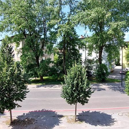 Cozy, Bright And Affordable Studio W/ Free Parking Любляна Екстериор снимка